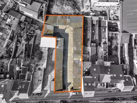 ensemble de 38 garages dans le centre de liege