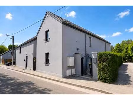 maison unifamiliale 3f avec cour