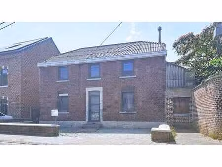 maison de village bien située