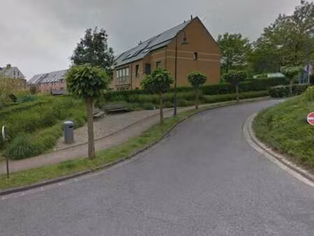 maison 3 façades dans les jardins de jette
