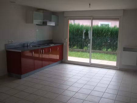 location maison 2 pièces 40 m² à sauvagnon (64230)