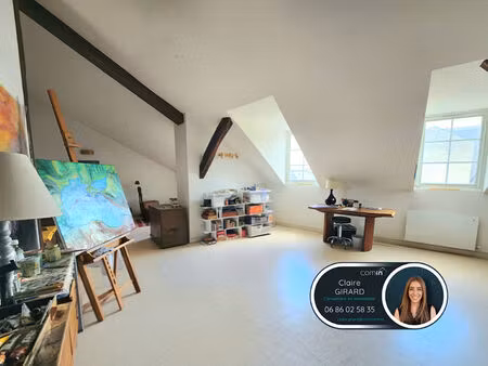 rare ! saumur hypercentre - duplex de 97 m2 au dernier étage avec ascenseur - 3 chambres