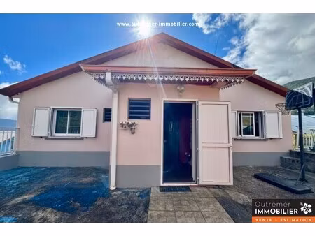 maison de 250 m² avec deux logements indépendants – vue montagne – la plaine-des-palmistes