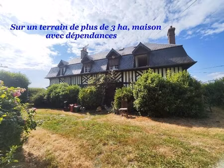sur plus de 3 ha de terrain  agréable maison avec dépendances