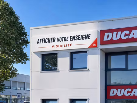 location bureau 150 m² à dardilly (69570)