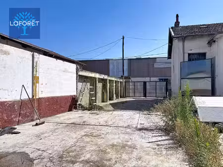 vente local industriel 105 m² saint-genis-laval (69230)