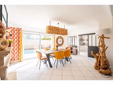 vente maison 8 pièces 232 m² à begles (33130)  750 000 €