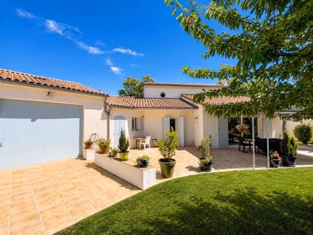 vente maison 5 pièces 164.32 m² à perigny (17180)  758 500 €