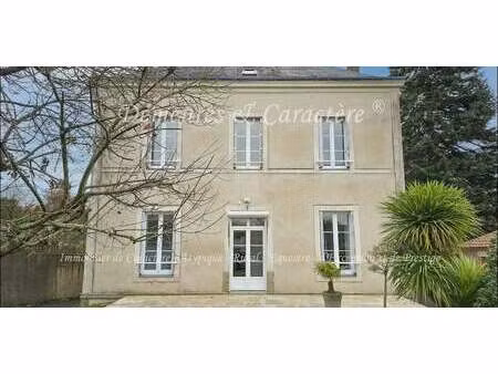 maison avec jardin et terrasse clisson (44)