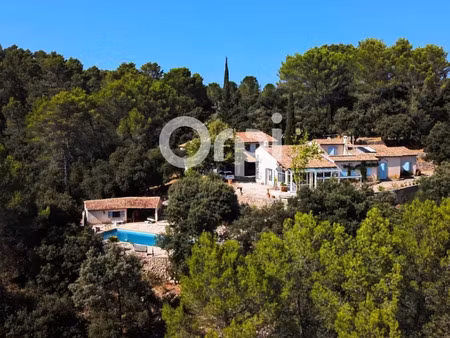 vente propriété 6 pièces 460 m² à pignans (83790)  849 000 €