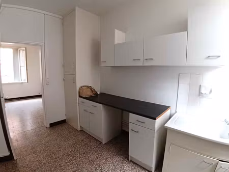 centre rabastens - appartement t3 au 2ème étage