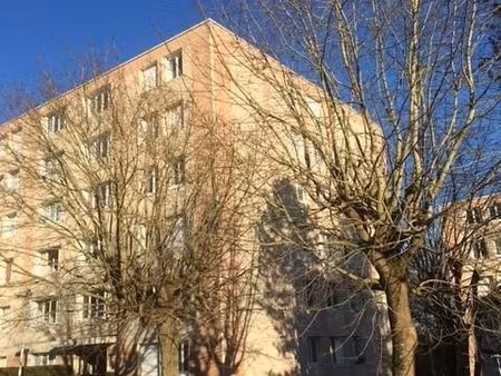 appartement 3 pièces 80 m²