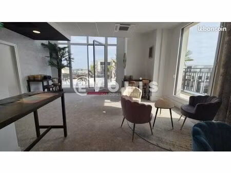 bureaux 800 m²