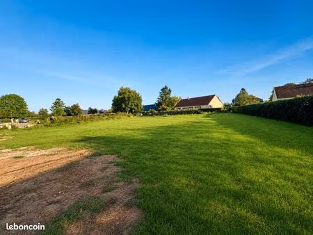 terrain 1 100 m² notre dame d aliermont
