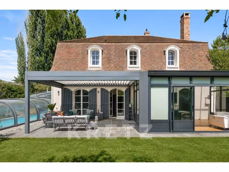 maison de luxe à vendre dans le quartier buzenval