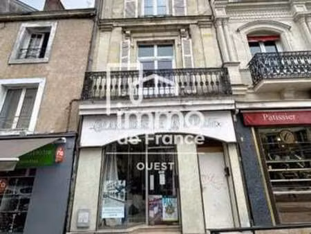 vente bureaux et commerces à laval centre-ville cathédrale (53000) : à vendre / 65m² laval