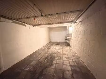 prox ulb/ bois de la cambre - box de garage à louer
