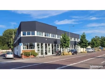 local d'activite 940 m² le petit quevilly