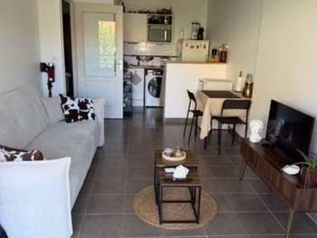 location appartement 2 pièces à nîmes (30000) : à louer 2 pièces / 40m² nîmes