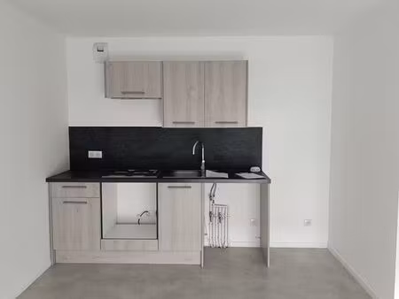 location t2 non meublé - fouju (77390)