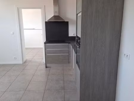 location appartement ferriere la grande