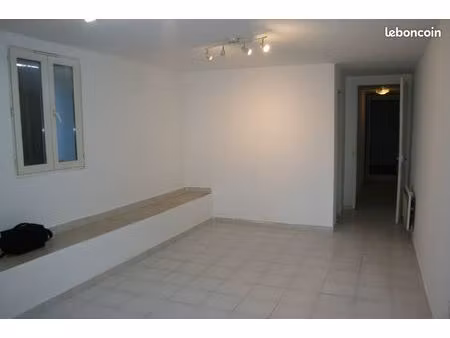 location f2