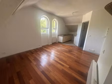 location appartement 1 pièce 27 m² à noisiel (77186)