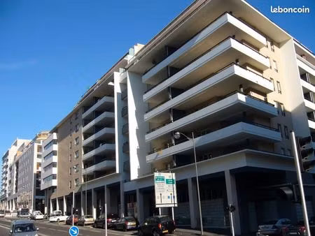 box fermé 15 m² résidence sécurisée marseille 8e rouet / prado