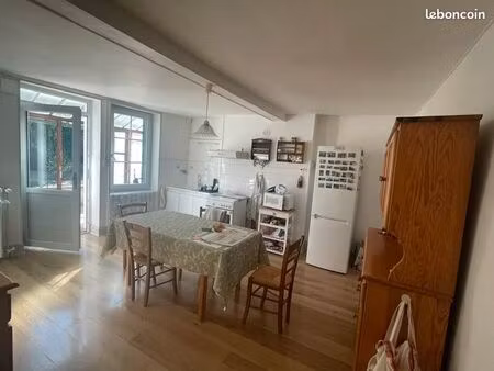 a louer maison 3 pièces 84 m2