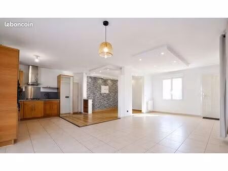 maison 100 m² 4 chambres- jardin – st-lyé-la-forêt