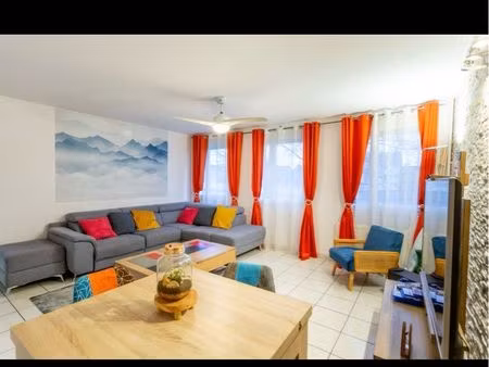 – appartement équipé de 90 m² – résidence calme et sécurisée
