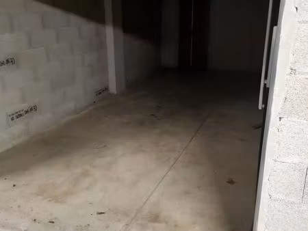 garage/box 17 m² montbeliard