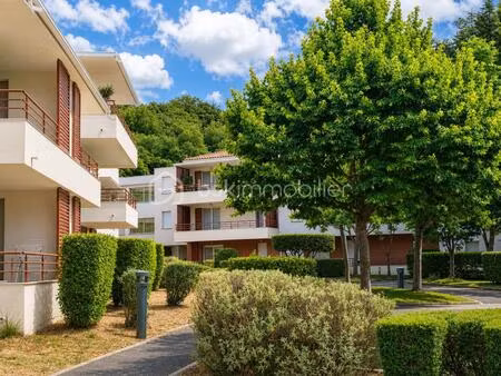 ⭐ exclusivité – superbe t3 avec terrasse de 15 m² et place de parking dans la résidence la
