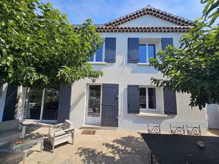 luberon  apt belle maison de 130 m2 avec magnifique vue pano