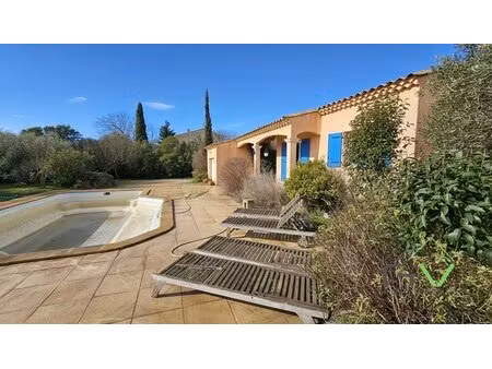 maison de plain-pied avec piscine sur grande parcelle – saint-hilaire-d’ozilhan