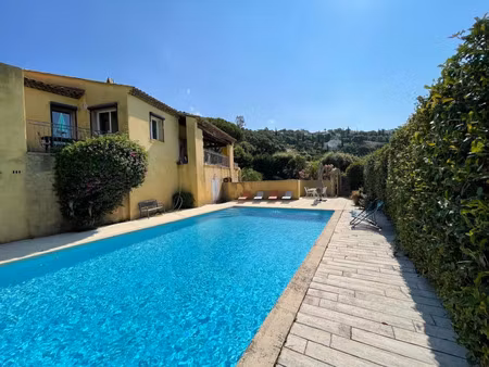 vente maison 6 pièces 140 m² cavalaire-sur-mer (83240)