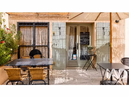 vente commerce 52 m² lourmarin (84160)