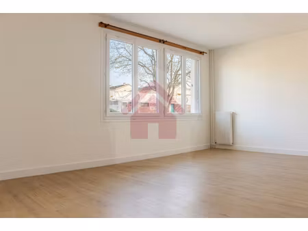 studio 34m2 - cave & parking - proche centre ville