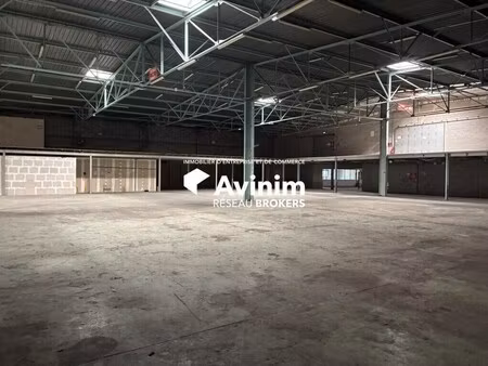 location entrepôt aubagne 13400 2180m²