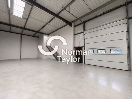 location local d’activités seignosse 40510 415m²