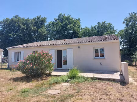 maison saint cesaire 4 pièce(s) 100 m2