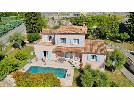 tourrettes-sur-loup maison familiale avec piscine  vue mer et village