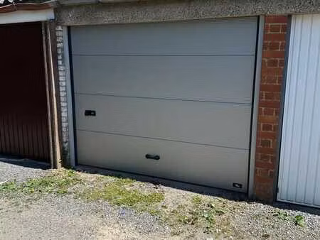 garage à vendre à frameries  rue de lambrechies 25+