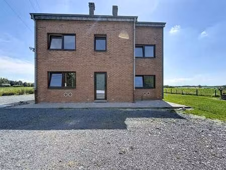 maison 2 chambres avec jardin à senonchamps (n4)