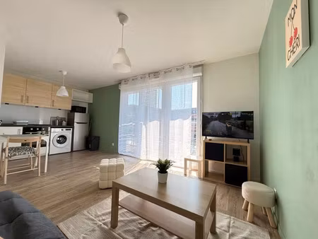 location appartement 1 pièce 30 m² à corbeil-essonnes (91100)