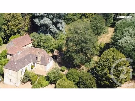 maison 2 pièces 283 m²