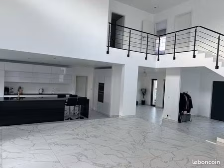maison  six pièces