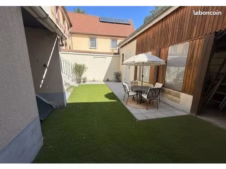 maison 5 pièces 139 m²