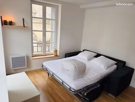 loue charmant t1 bis très lumineux de 26 m2  entièrement refait à neuf  meublé et équipé  