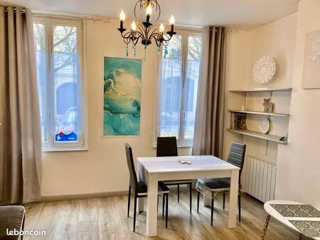 t2 lumineux – 48 m² en hypercentre rochefort
